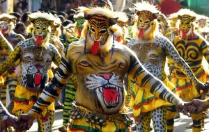 danza tigre india onam pulikali
